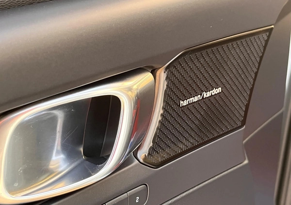 Volvo XC 40 cena 110000 przebieg: 116930, rok produkcji 2019 z Koło małe 154